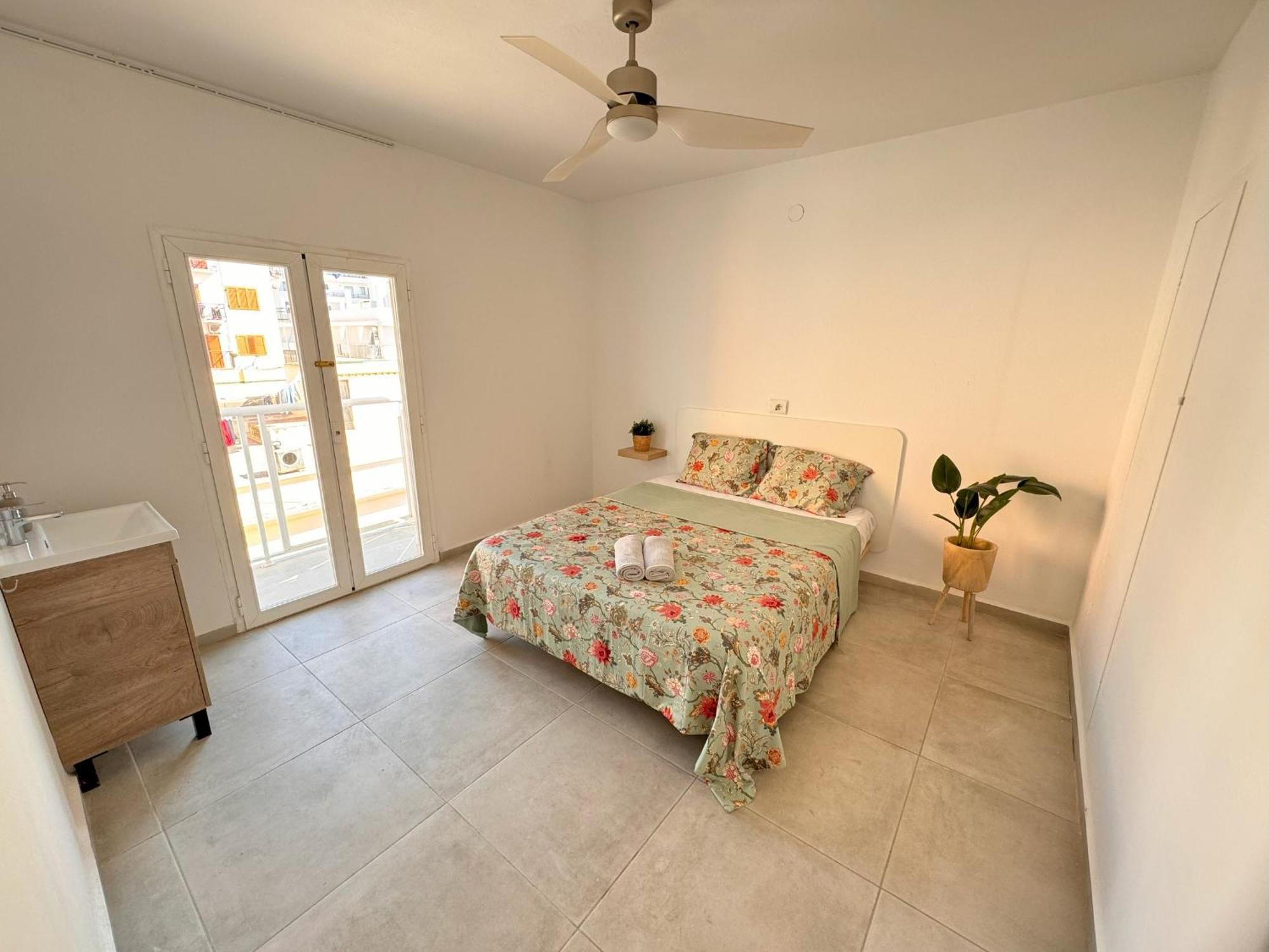 Cisne By Nest Hostel San Antonio  Ngoại thất bức ảnh