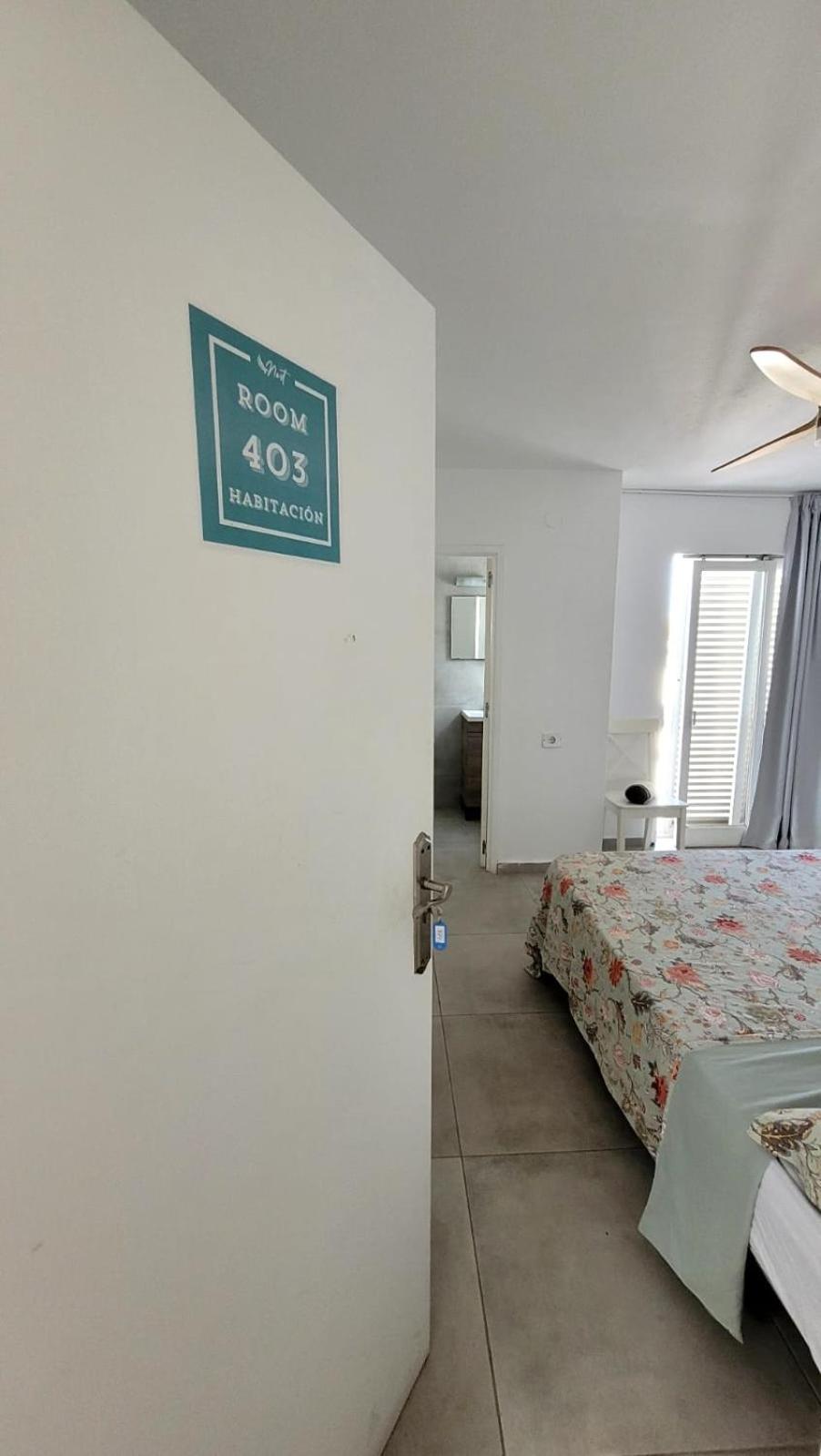 Cisne By Nest Hostel San Antonio  Ngoại thất bức ảnh